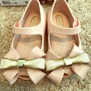 Mini Melissa size 5